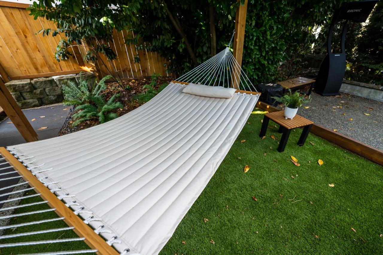 Relaxing Getaway Great Location Hammock, And Bocce Seattle Exterior foto